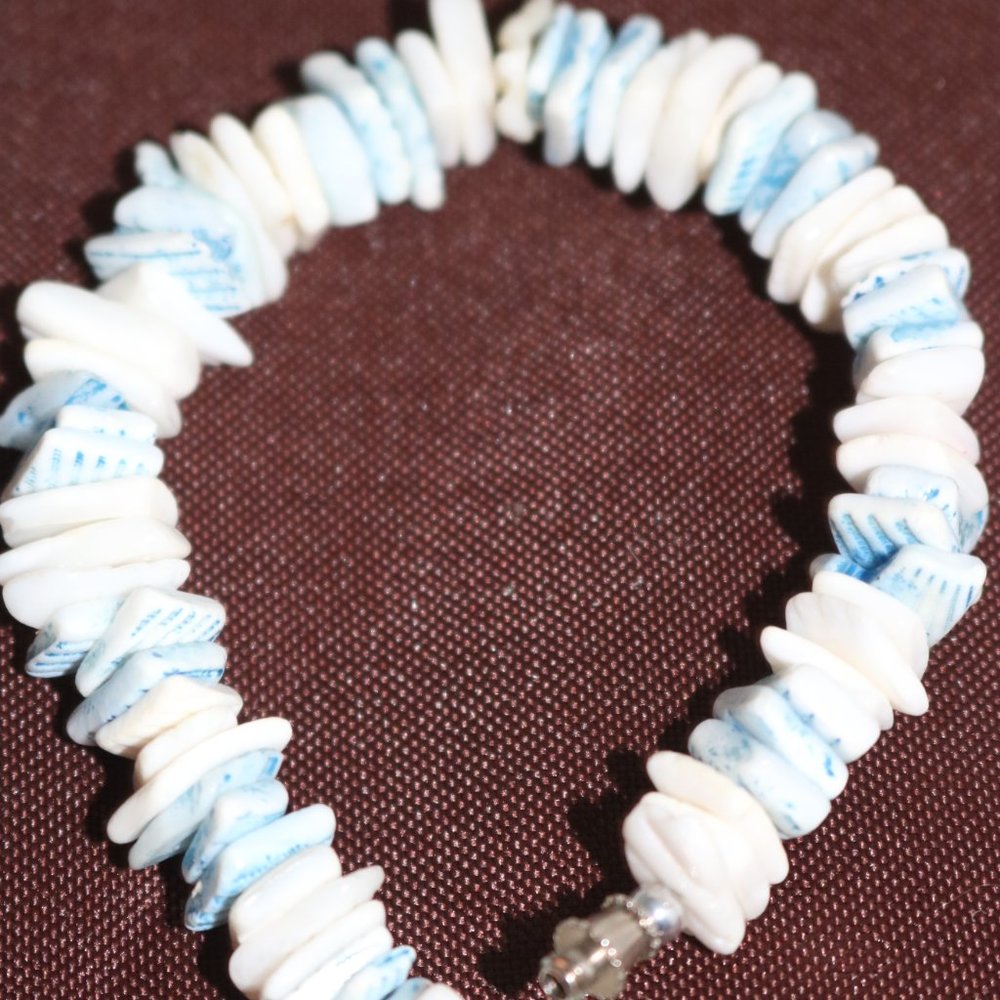 Women's White, Blue and Gray Agate Chip Bracelet